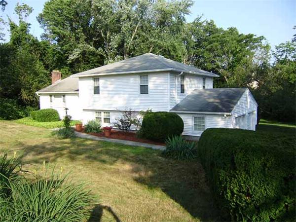 88 Dascomb Road Andover, MA 01810 - Photo 1 of 15 Gallery Image 1