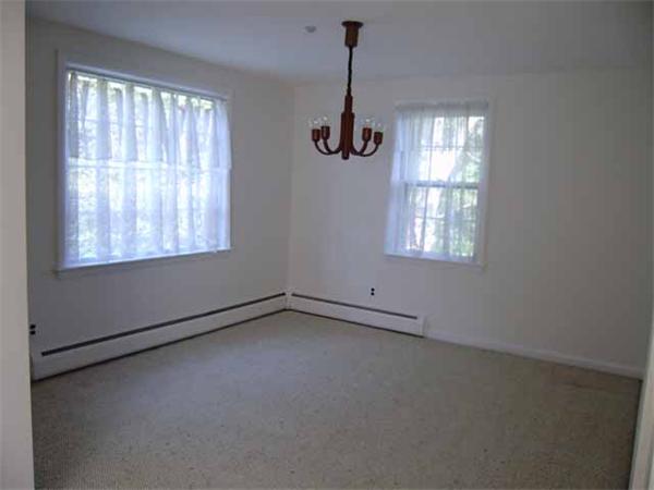 88 Dascomb Road Andover, MA 01810 - Photo 6 of 15 Gallery Image 6