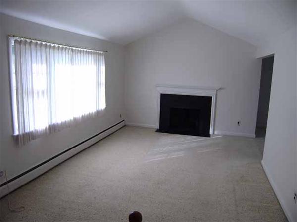 88 Dascomb Road Andover, MA 01810 - Photo 7 of 15 Gallery Image 7