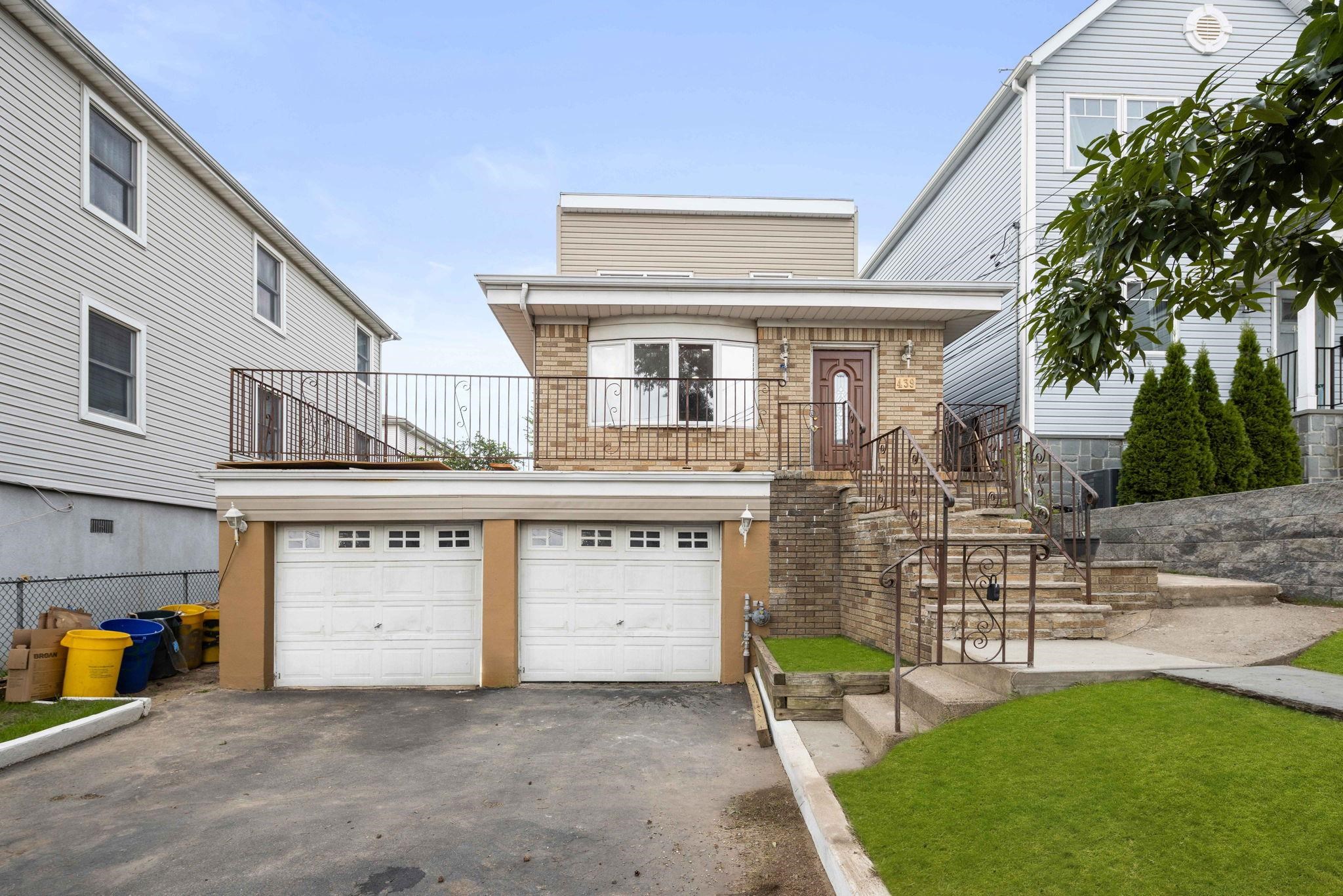 a view of a house with a outdoor space