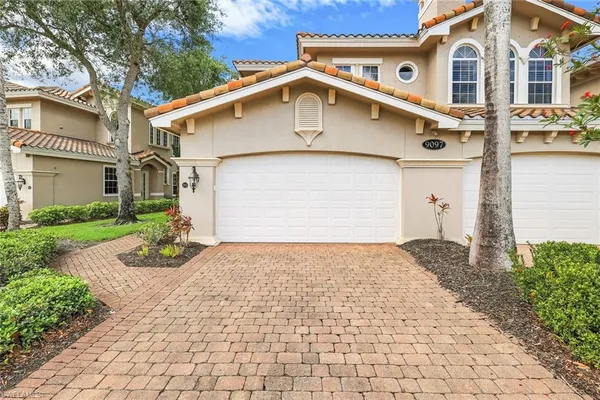 $899,000 | 9097 Cherry Oaks Trail, Unit 201, Naples, FL 34114