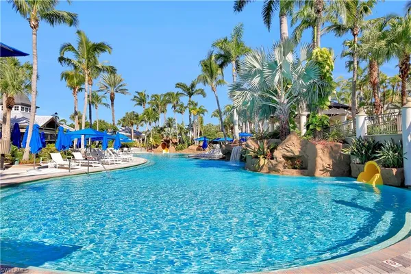 $899,000 | 9097 Cherry Oaks Trail, Unit 201, Naples, FL 34114