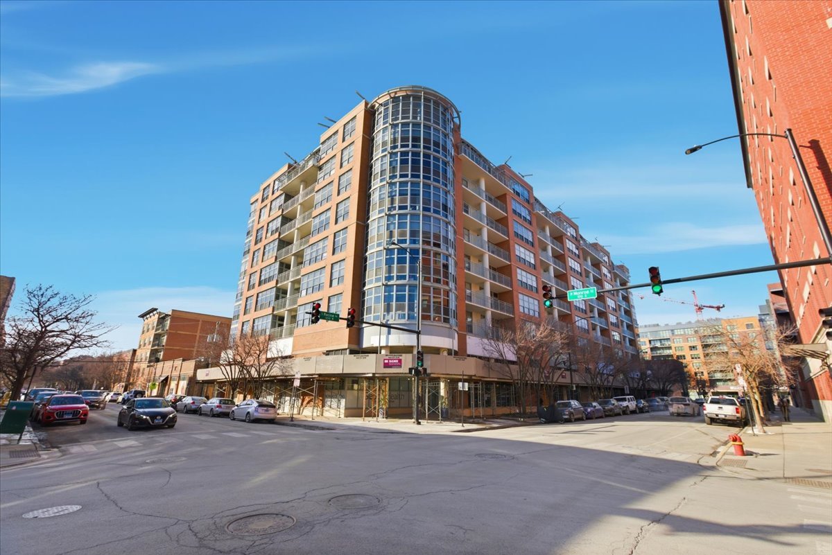 1200 West Monroe Street, Unit 716 Chicago, IL 60607 - Photo 18 of 19