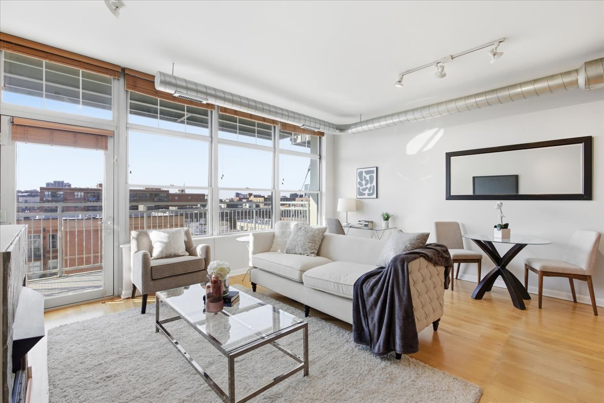 1200 West Monroe Street, Unit 716 Chicago, IL 60607 - Photo 3 of 19