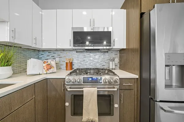 $650,000 | 18 Cliveden Street, Unit 201, Quincy, MA 02169
