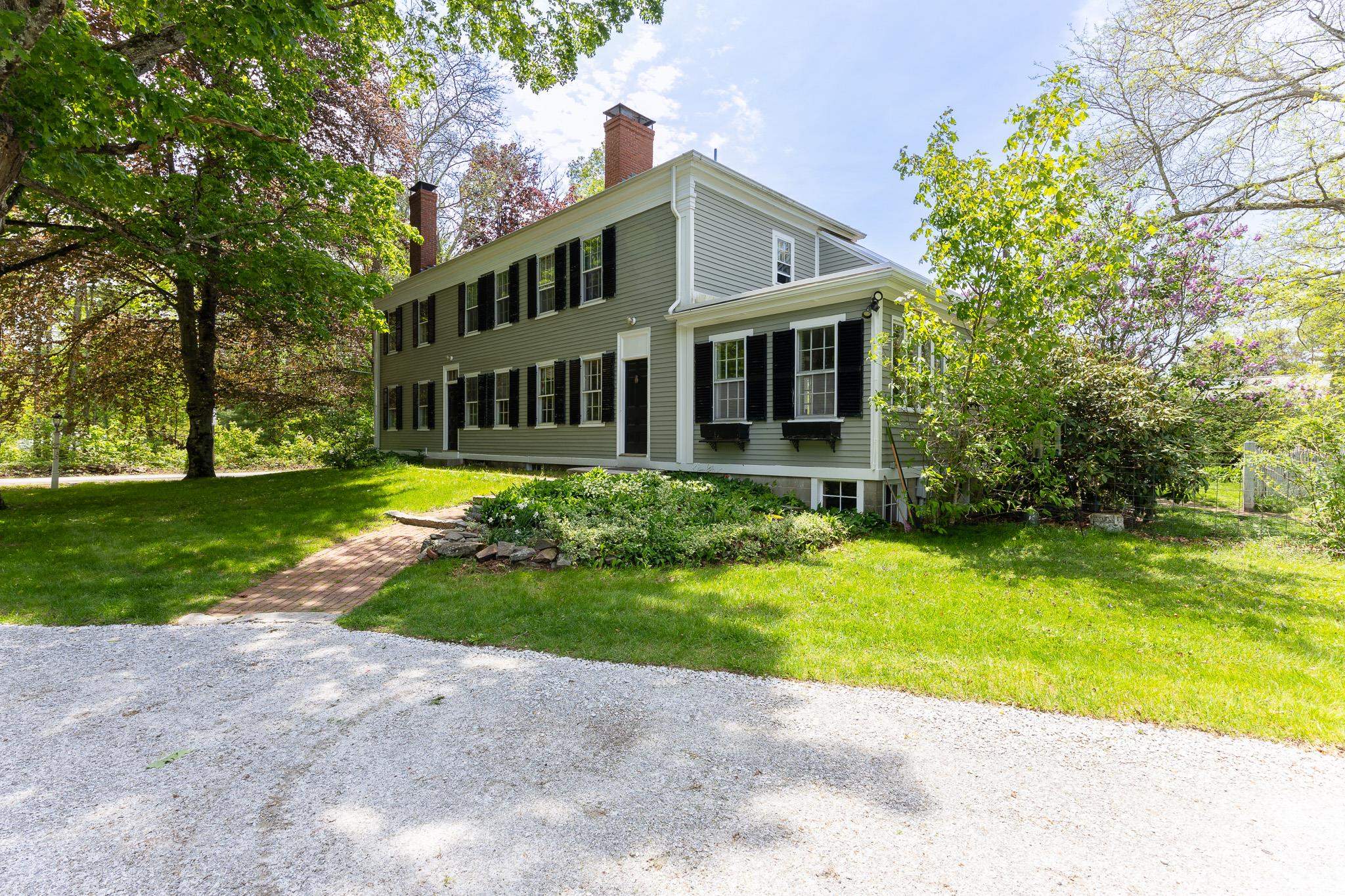 337 Middle Road Brentwood, NH 03833 - Photo 3 of 46