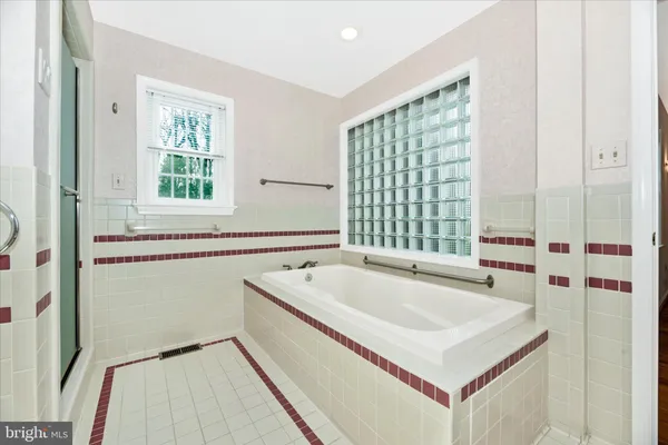 $658,000 | 8234 Glendale Drive, Frederick, MD 21702