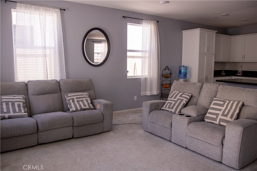 1766 Park Place Riverside, CA 92501 - Photo 3 of 37