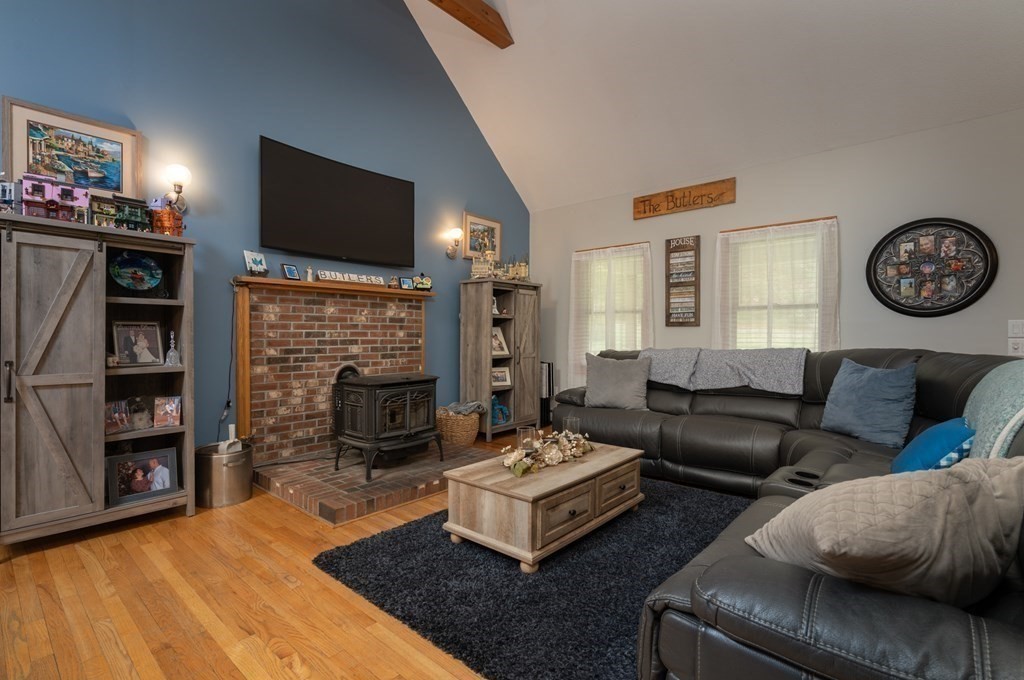168 Wales Road Monson, MA 01057 - Photo 6 of 32