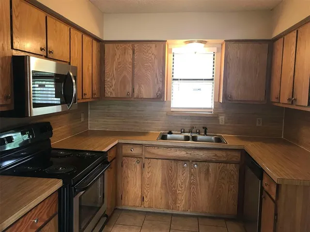 $1,450 | 1129 Suburban Street, Unit 1131, Cedar Hill, TX 75104