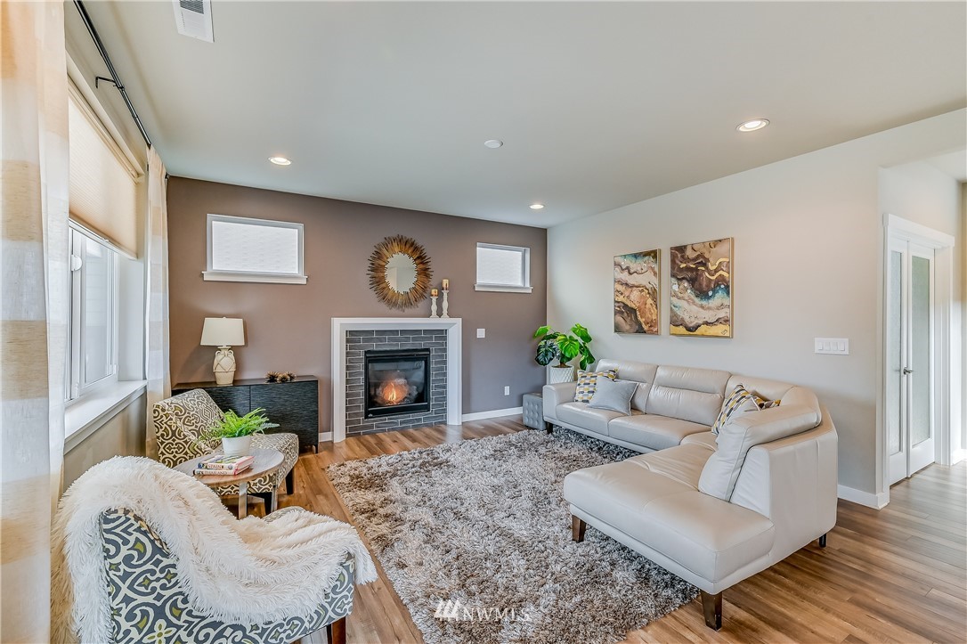 3702 193rd Place Southeast Bothell, WA 98012 - Photo 5 of 30
