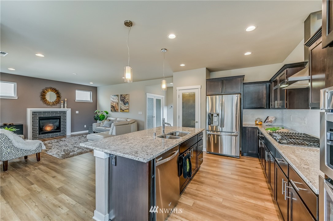 3702 193rd Place Southeast Bothell, WA 98012 - Photo 9 of 30