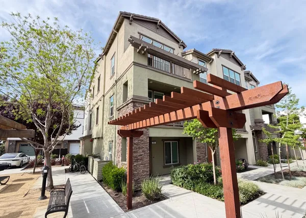 $928,800 | 196 Carson Falls Terrace, Fremont, CA 94539