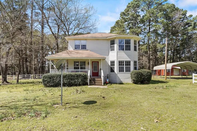 $199,900 | 182 Kim Street, Mount Vernon, TX 75457