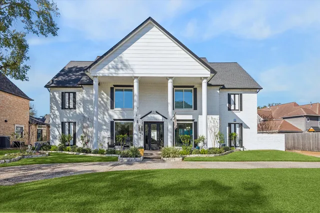 $930,000 | 830 Silvergate Drive, Houston, TX 77079