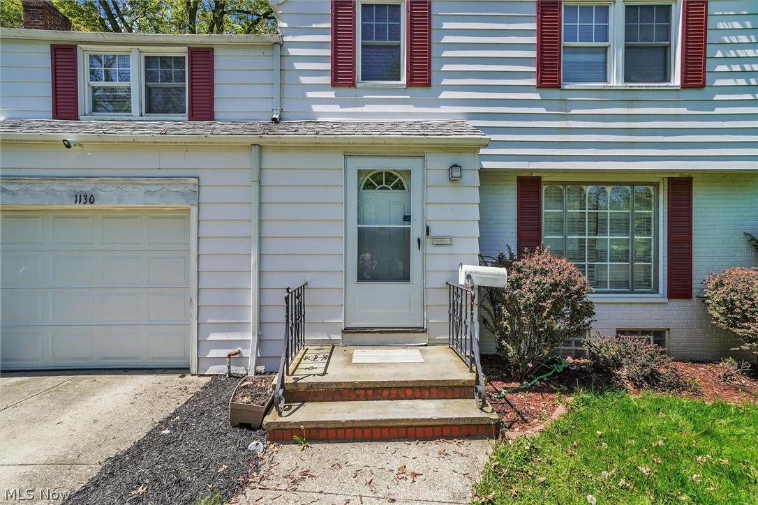 1130 Haselton Road Cleveland Heights, OH 44121 - Photo 2 of 26