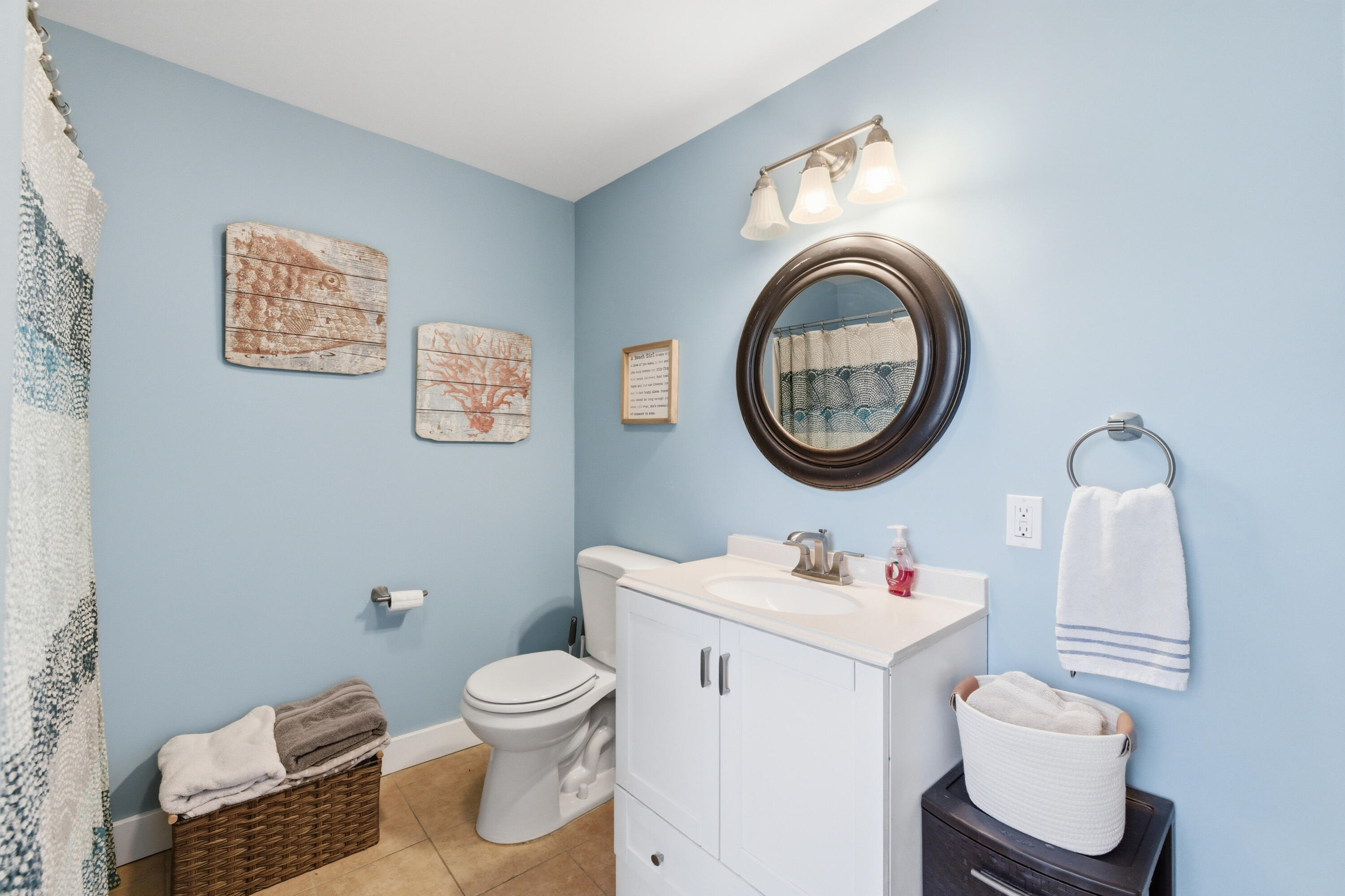 24 Grove Street, Unit 24 Kennebunk, ME 04043 - Photo 37 of 45 FULL BATH