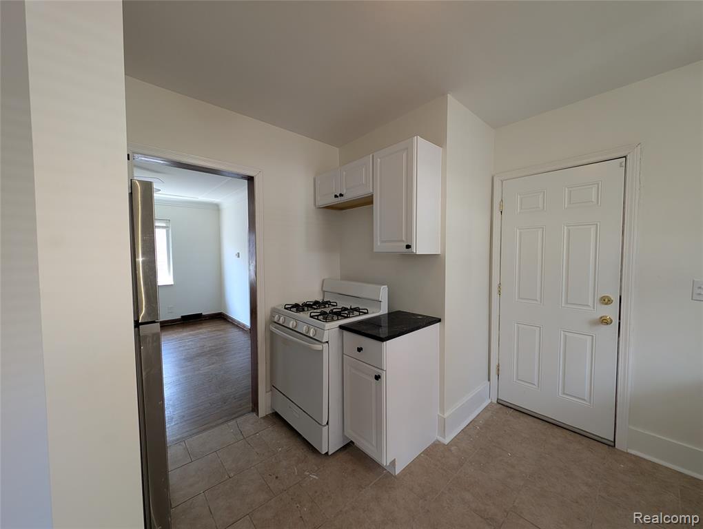 17530 Roselawn Street, Unit 2 Detroit, MI 48221 - Photo 4 of 17