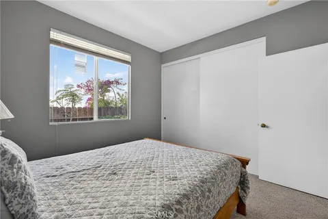 $999,999 | 12312 Edgecliff Avenue, Sylmar, CA 91342