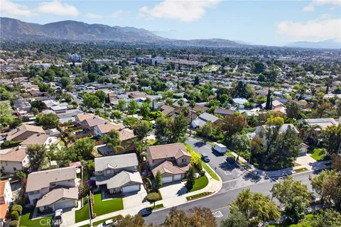 $999,999 | 12312 Edgecliff Avenue, Sylmar, CA 91342