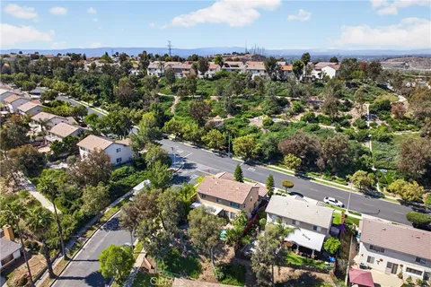 $999,999 | 12312 Edgecliff Avenue, Sylmar, CA 91342