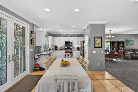 $999,999 | 12312 Edgecliff Avenue, Sylmar, CA 91342