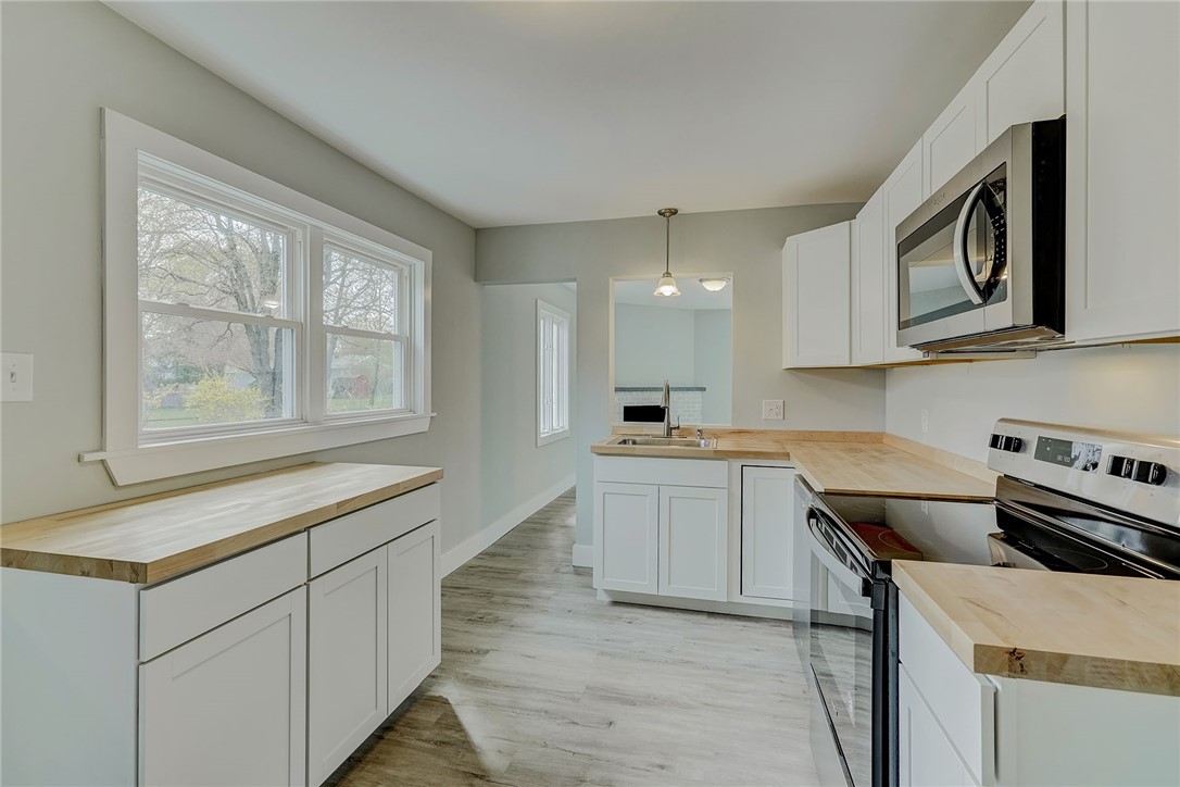 257 Park Ln Drive Webster, NY 14580 - Photo 15 of 46