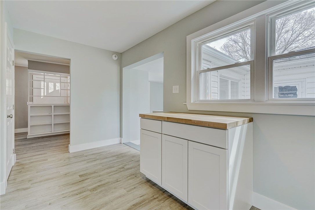 257 Park Ln Drive Webster, NY 14580 - Photo 17 of 46