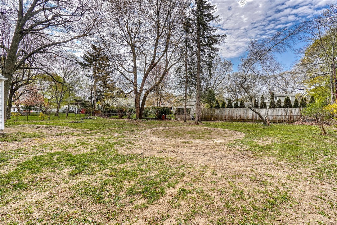 257 Park Ln Drive Webster, NY 14580 - Photo 4 of 46