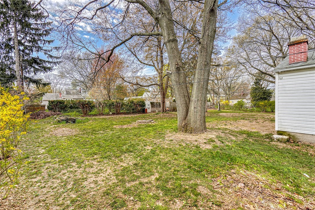 257 Park Ln Drive Webster, NY 14580 - Photo 7 of 46