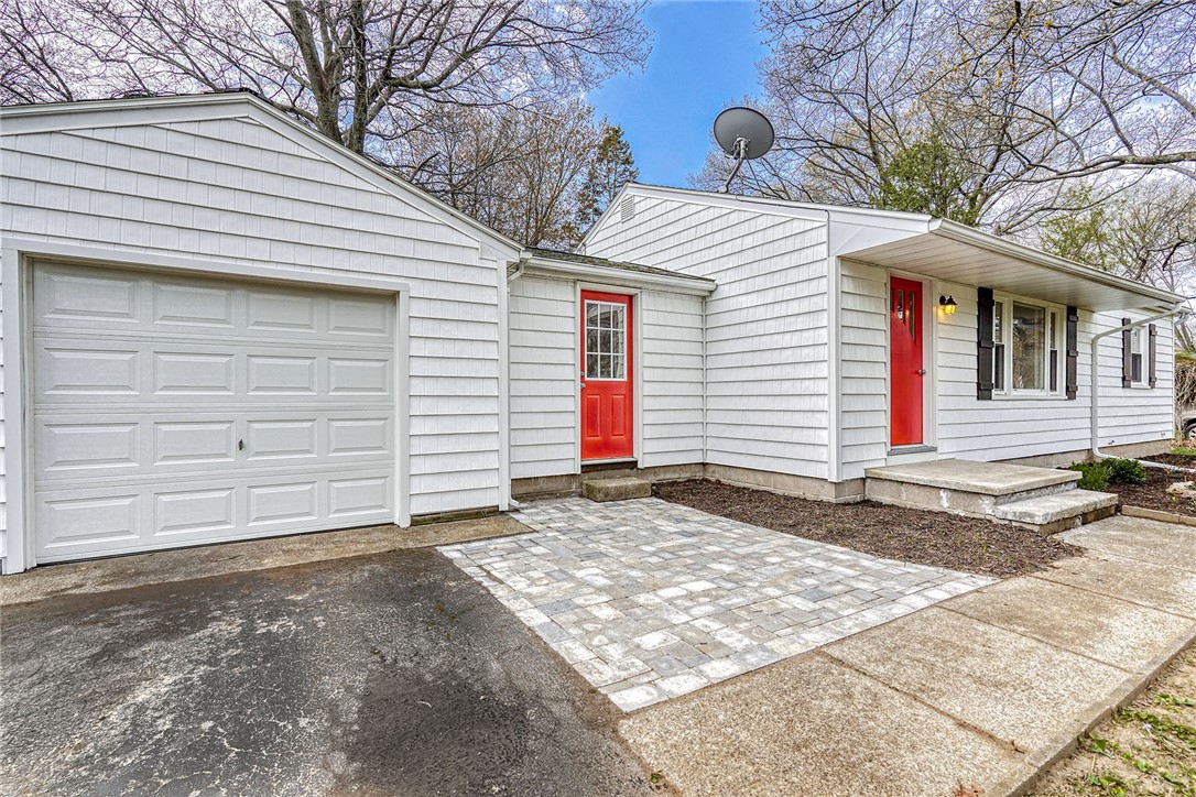 257 Park Ln Drive Webster, NY 14580 - Photo 9 of 46