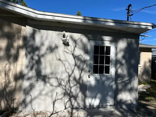 $2,195 | 300 83rd Avenue North, St. Petersburg, FL 33702