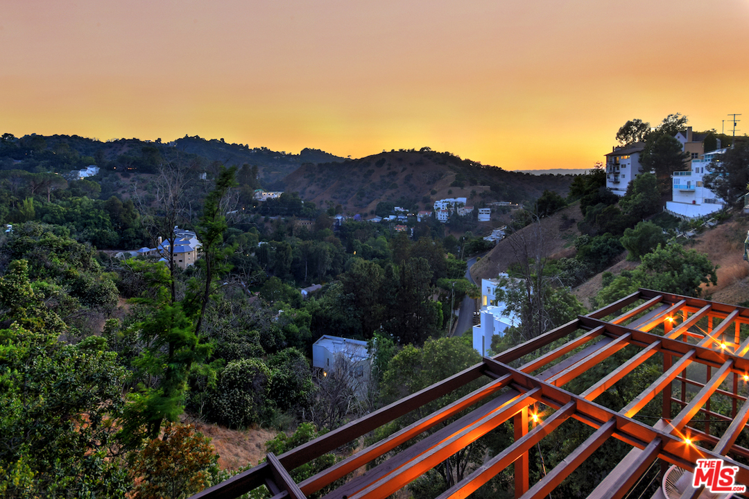 3605 Alta Mesa Drive Studio City, CA 91604 - Photo 37 of 47 a view of outdoor space and city view