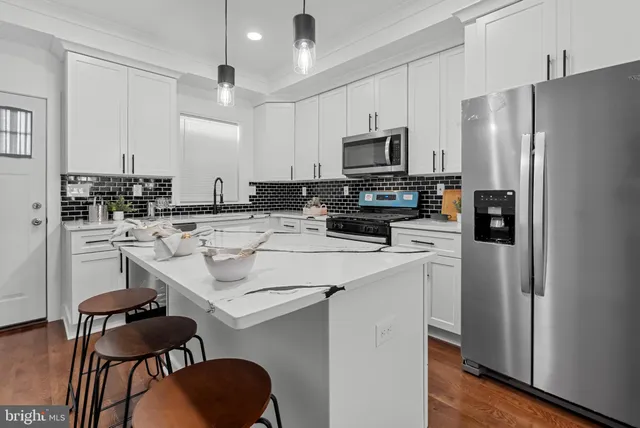 $298,999 | 1315 North Montford Avenue, Baltimore, MD 21213