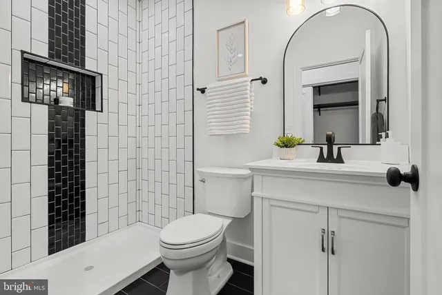 $298,999 | 1315 North Montford Avenue, Baltimore, MD 21213