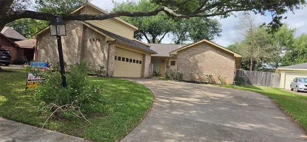 $1,825 | 1910 Quail Valley E Drive, Missouri City, TX 77459