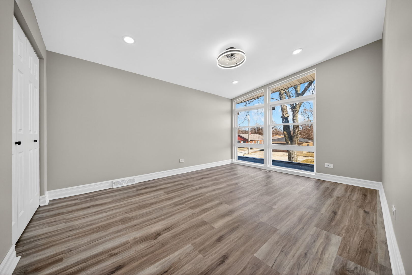 14940 Oak Street Dolton, IL 60419 - Photo 15 of 32