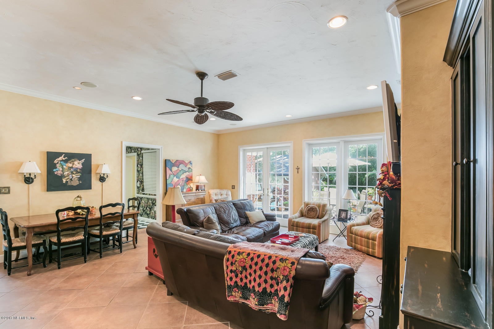 1229 Nicholson Road Jacksonville, FL 32207 - Photo 10 of 29 a living room with furniture and a large window
