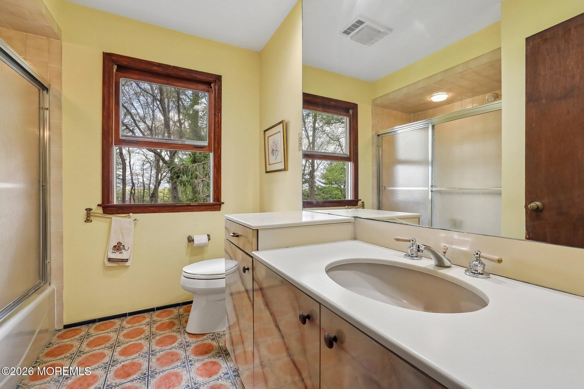 38 Crine Road Morganville, NJ 07751 - Photo 19 of 29 020