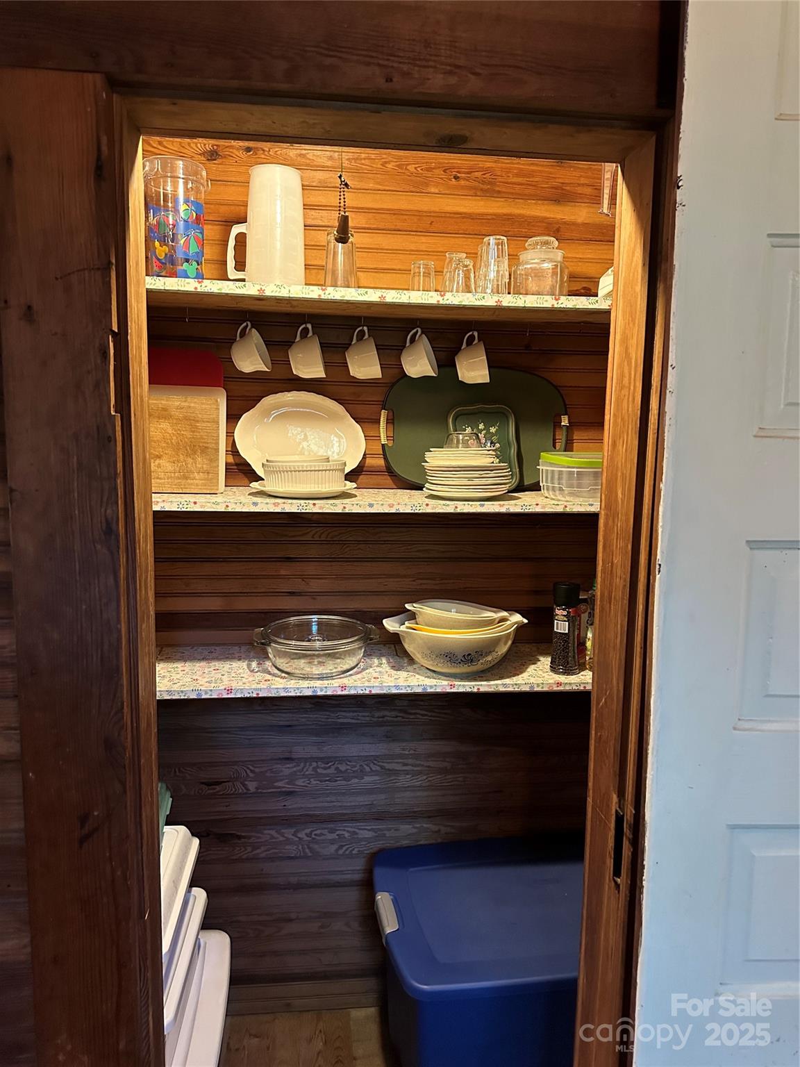 16 Osborn Knob Road Marion, NC 28752 - Photo 21 of 48 a closeup of a stove