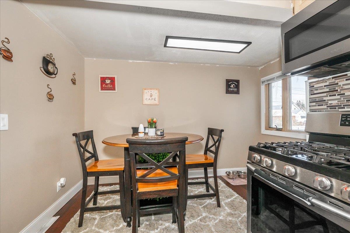 5219 East 2nd Street Superior, WI 54880 - Photo 11 of 31