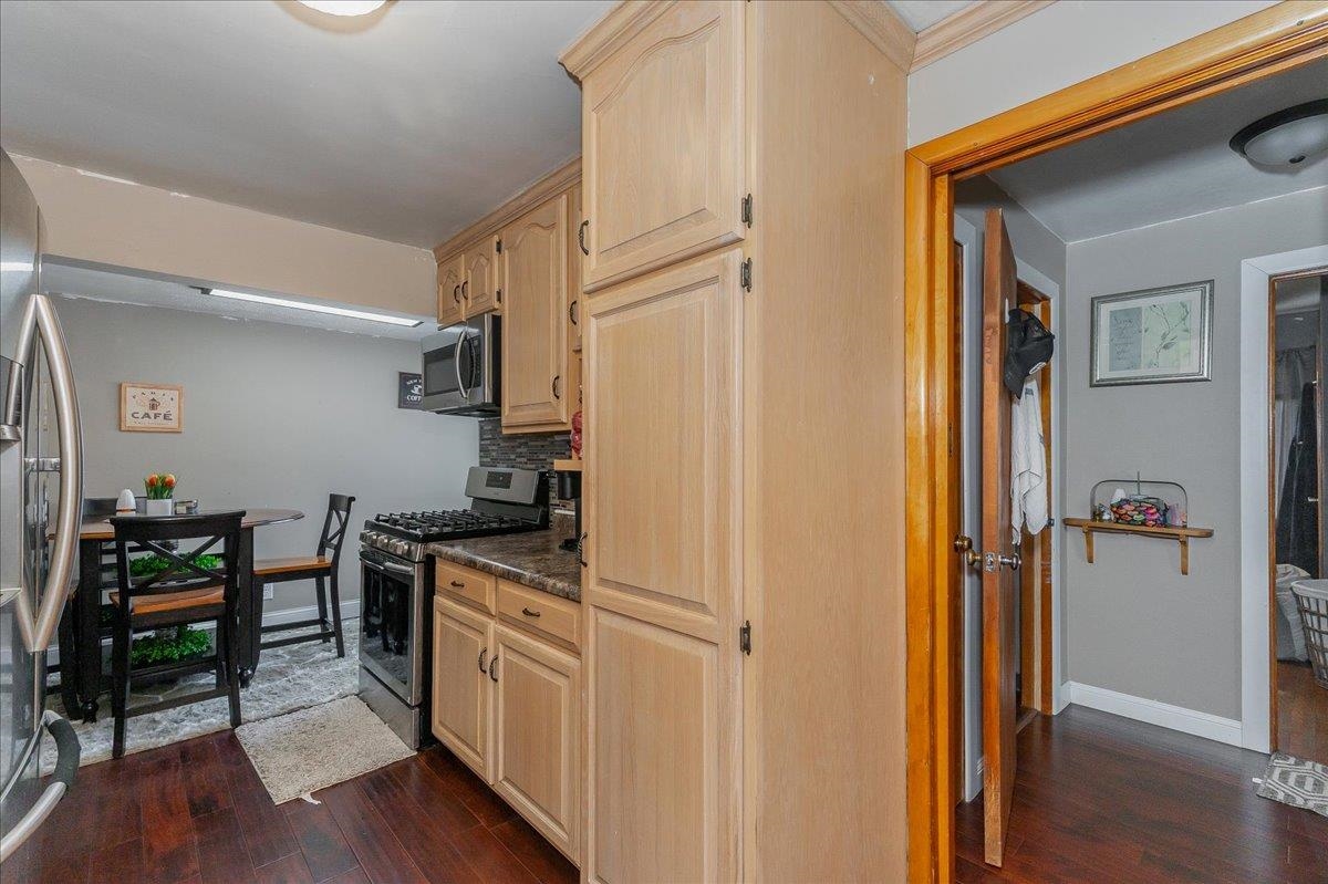 5219 East 2nd Street Superior, WI 54880 - Photo 9 of 31