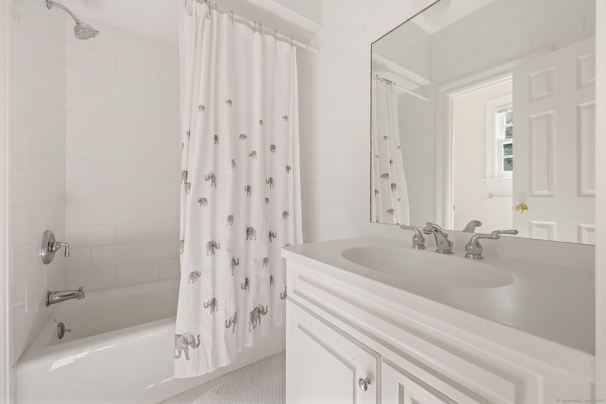 134 Valley Road New Canaan, CT 06840 - Photo 27 of 35