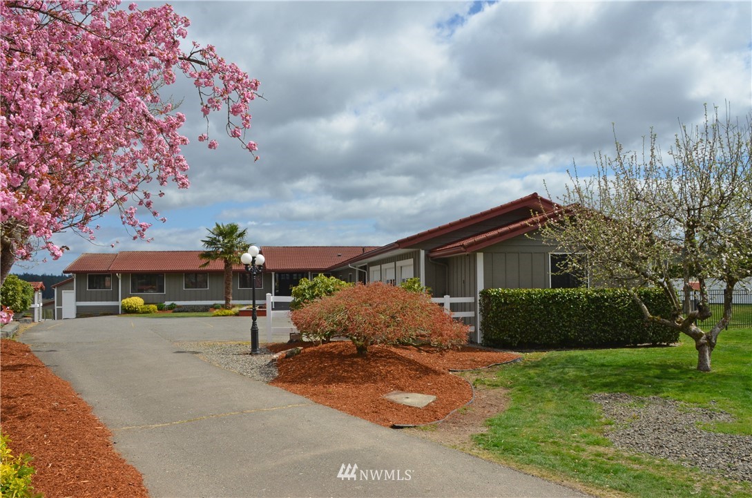 7601 Sidney Road Southwest Port Orchard, WA 98367 - Photo 3 of 40 Gallery Image 3