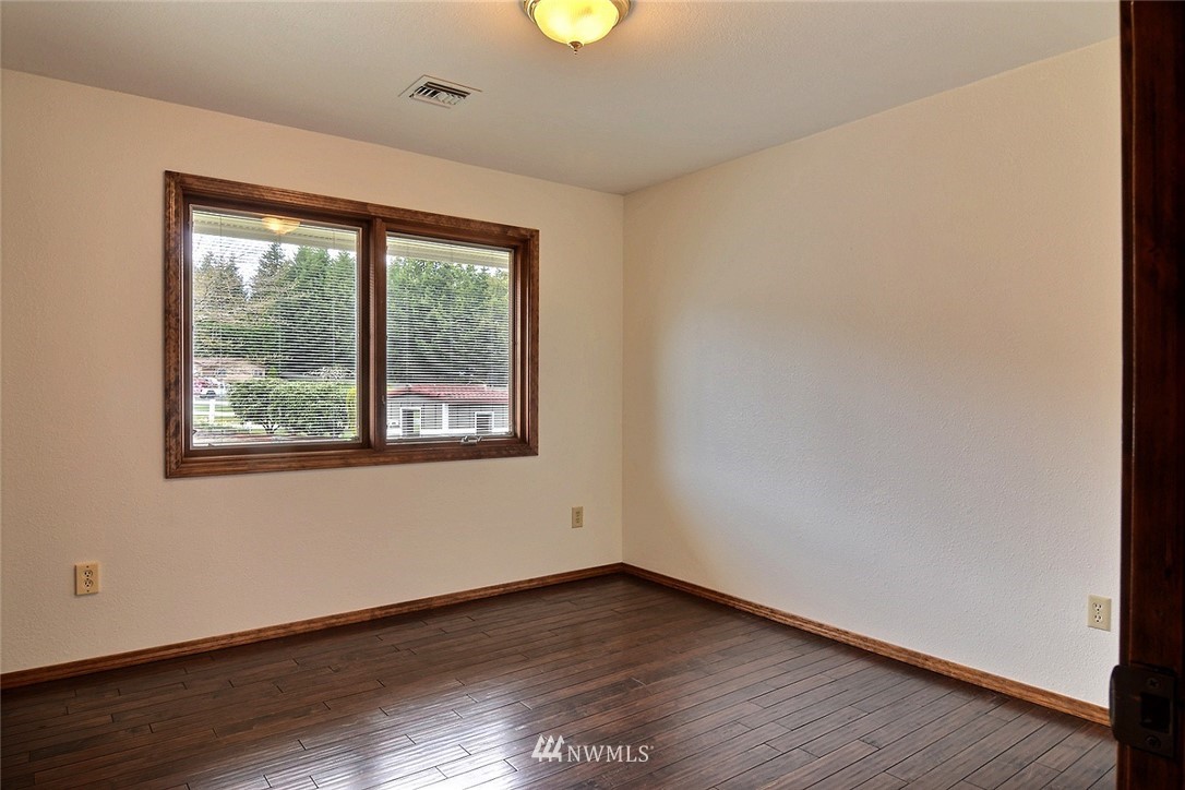 7601 Sidney Road Southwest Port Orchard, WA 98367 - Photo 22 of 40 Gallery Image 22