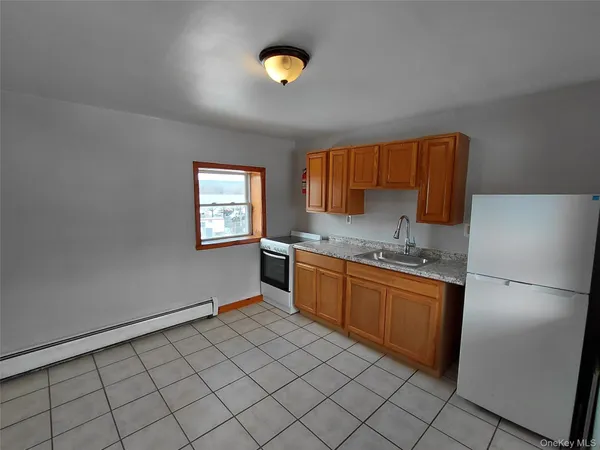 $1,500 | 2071 Ulster Avenue, Unit 9, Lake Katrine, NY 12449