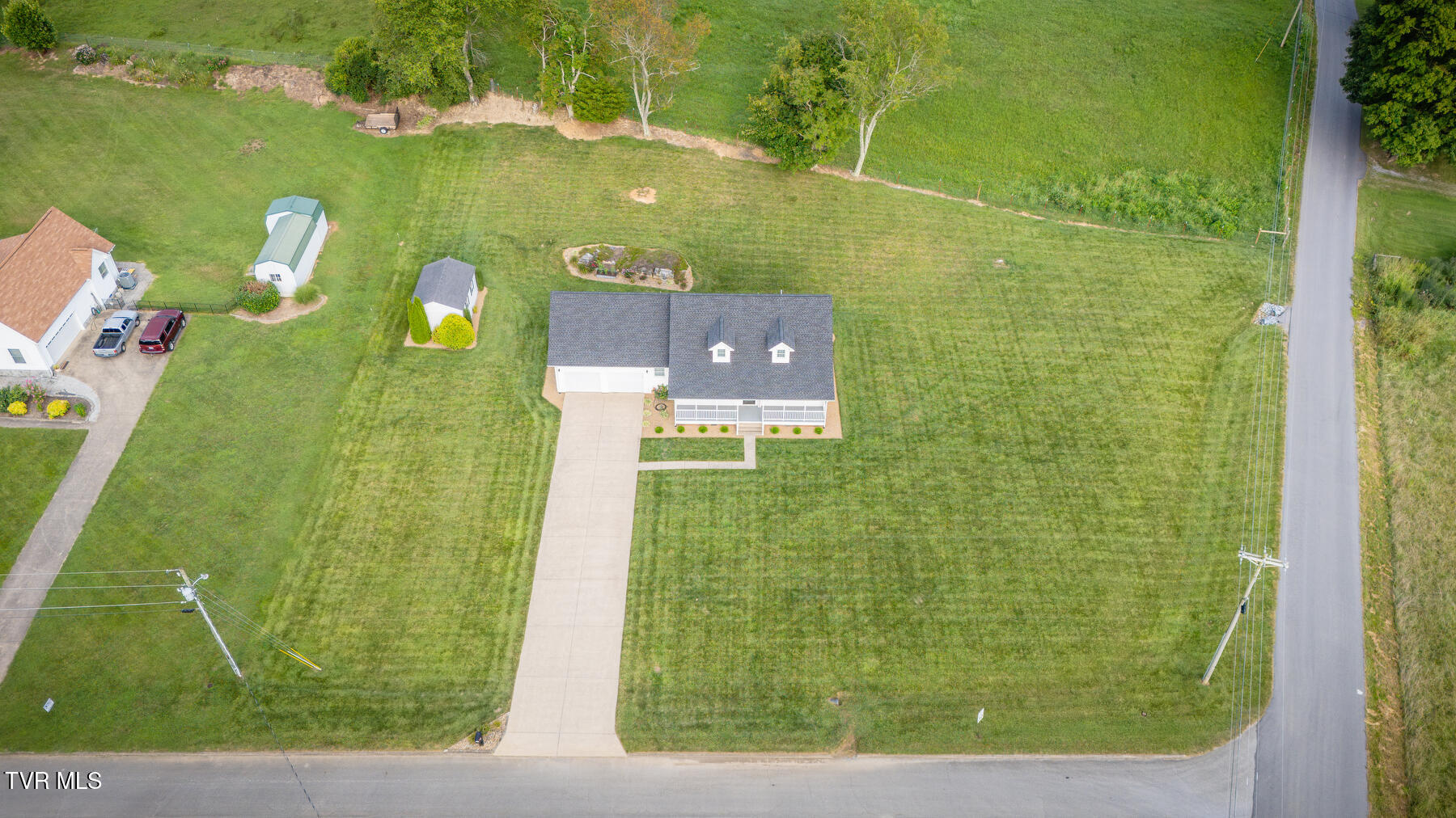 463 Pine Ridge Drive Afton, TN 37616 - Photo 38 of 43 101