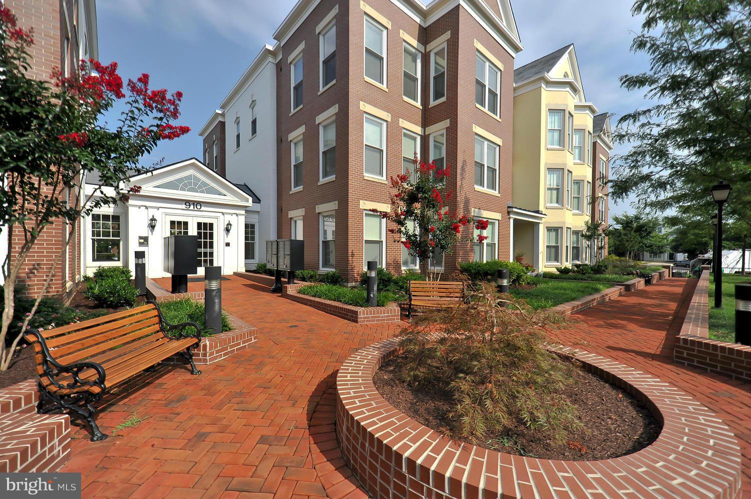 900 North Washington Street, Unit 201E Alexandria, VA 22314 - Photo 22 of 26 Exterior (General)