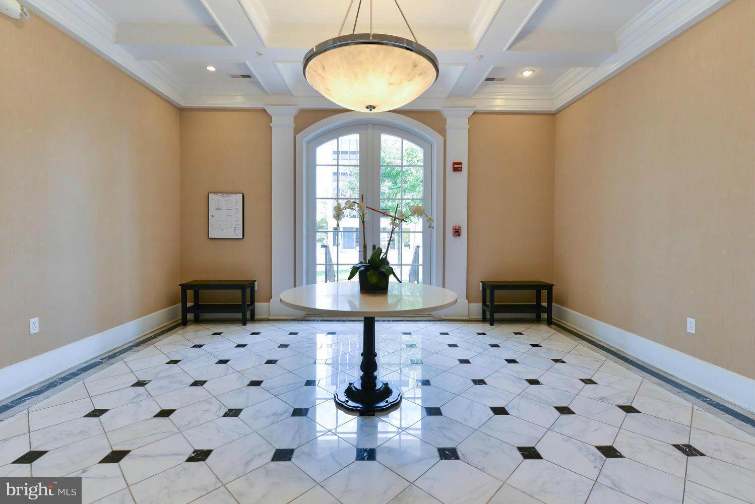 900 North Washington Street, Unit 201E Alexandria, VA 22314 - Photo 23 of 26 Interior (General)