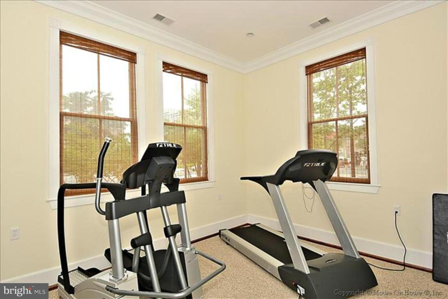 900 North Washington Street, Unit 201E Alexandria, VA 22314 - Photo 24 of 26 Interior (General)